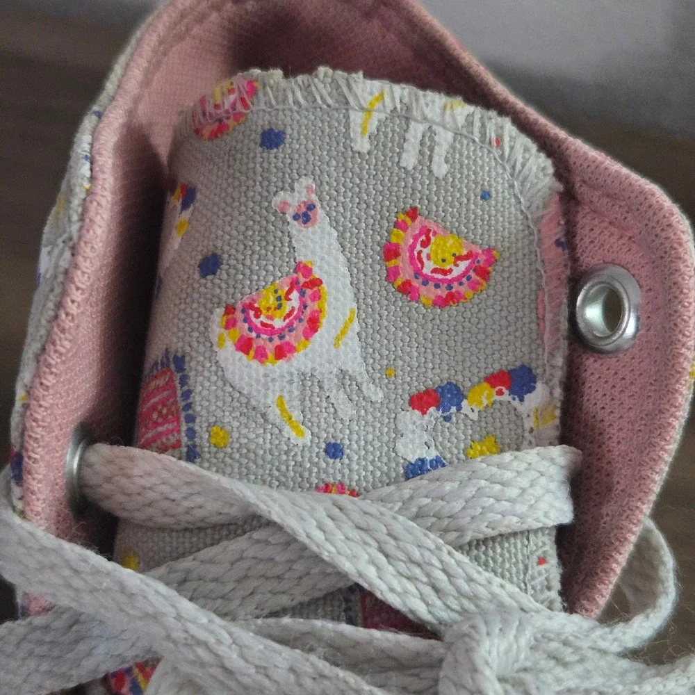 Converse Chuck Taylor All Star Llama Print High Top Sneakers Grey Pink Kids 12